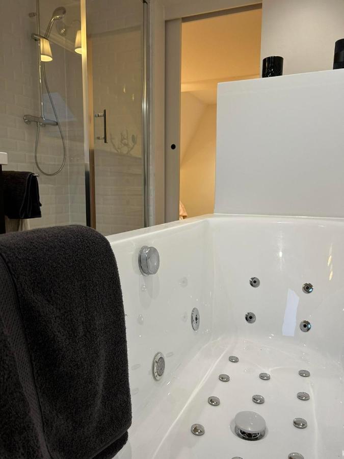 O Colombages Apartman Les Biolles Kültér fotó